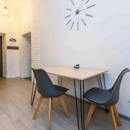 Апартаменти Nice Apartments